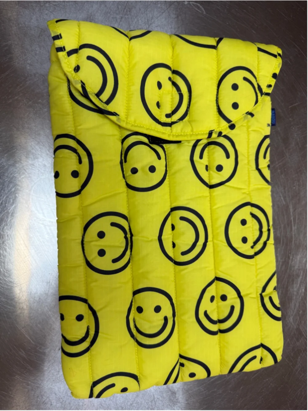 BAGGU Unisex Puffy Laptop Sleeve One Size Yellow Black Smiley Face Print